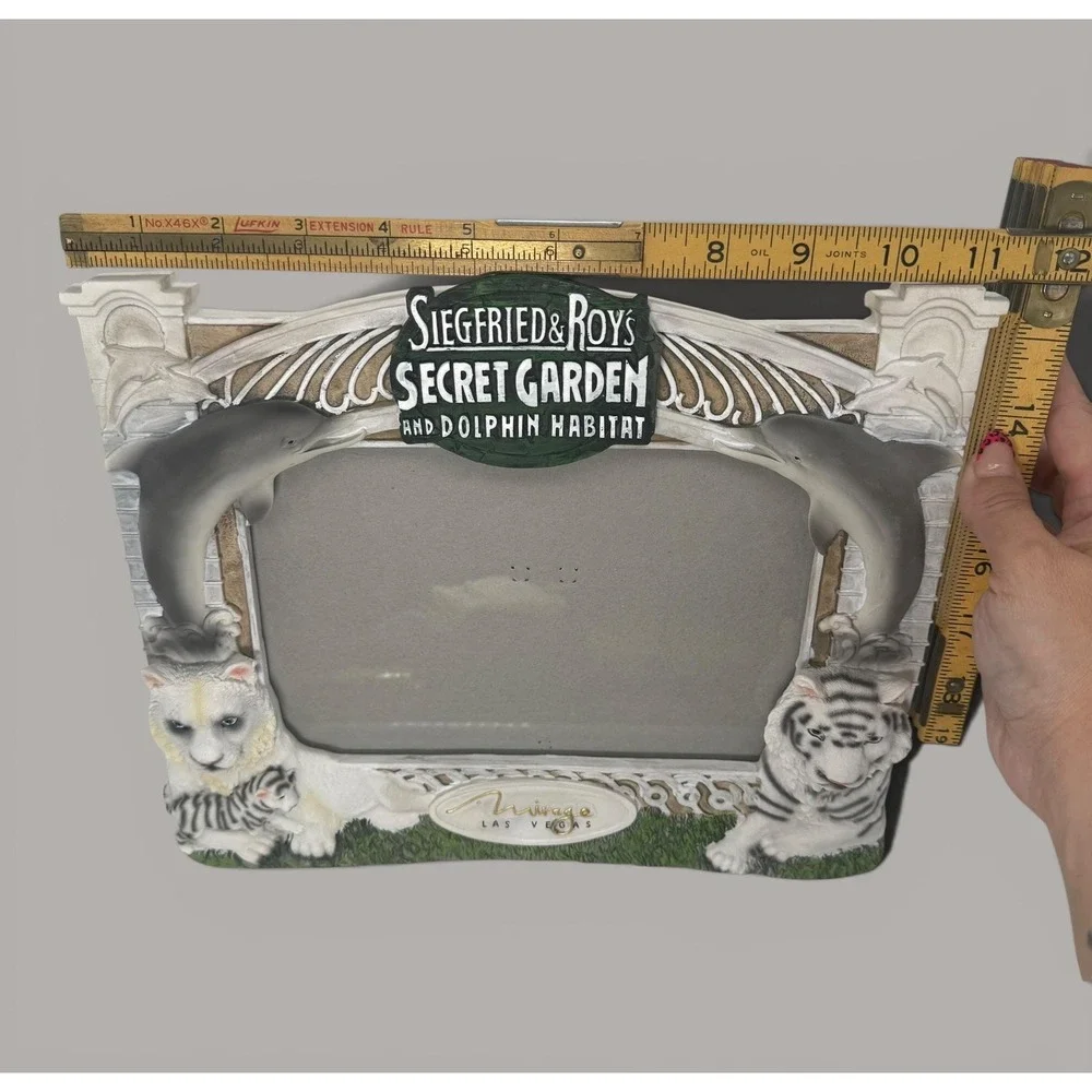 Siegfried and Roy's Secret Garden 3D Photo Frame - White Tiger and Dolphin Resin